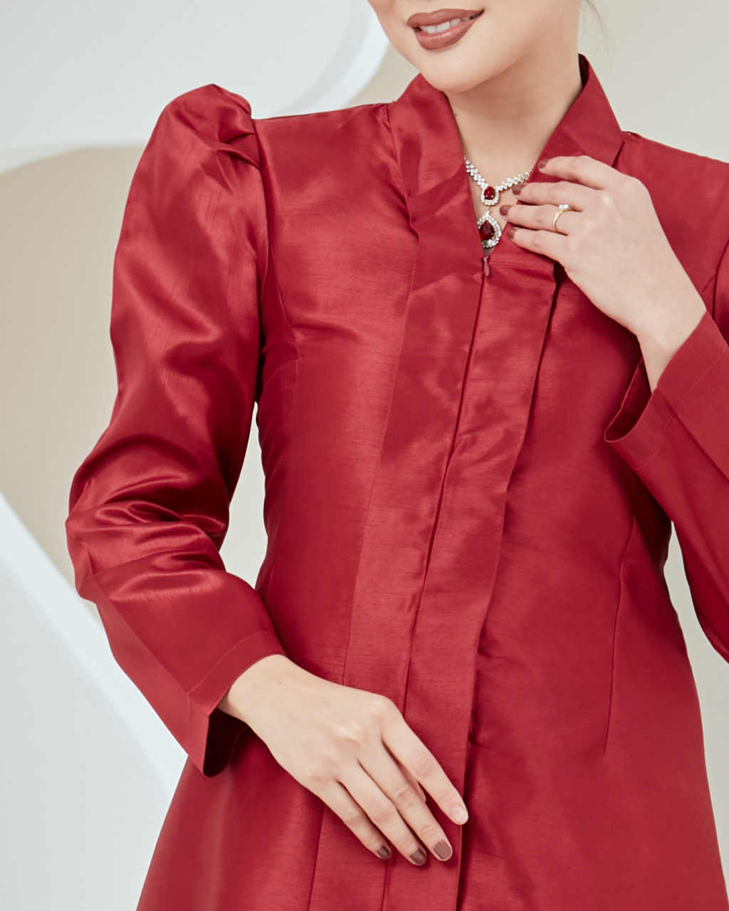 LUXE – CRIMSON